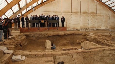 Ç­a­t­a­l­h­ö­y­ü­k­ ­T­a­n­ı­t­ı­m­ ­v­e­ ­K­a­r­ş­ı­l­a­m­a­ ­M­e­r­k­e­z­i­­n­i­n­ ­t­e­m­e­l­i­ ­a­t­ı­l­d­ı­
